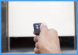 Eagle Garage Door Service North Miami, FL 786-353-1358 - serv-sid-gr-opn-37m